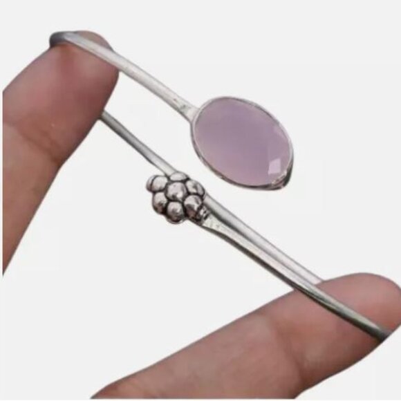 NWOT Pink Chalcedony Art Piece 925 Silver Plated‎ Bangle/Bracelet of Free Size - Picture 1 of 16